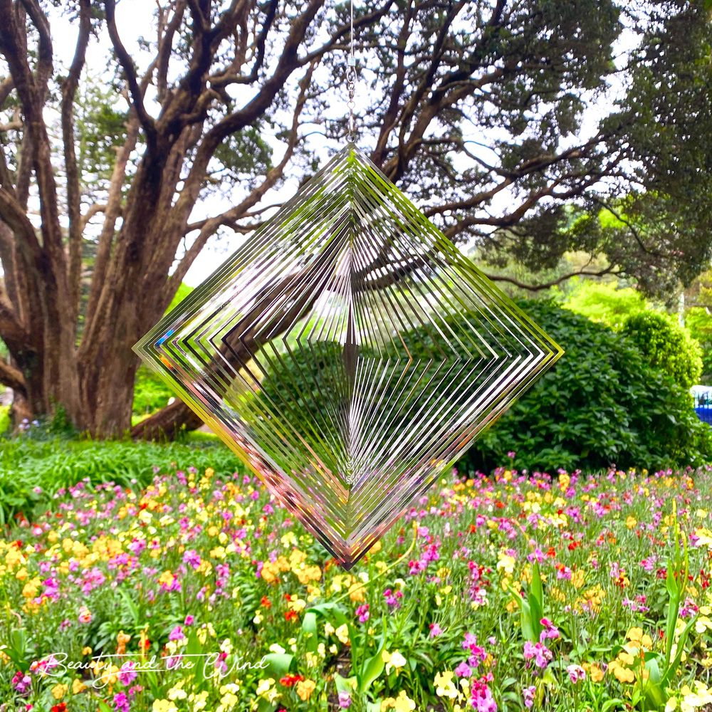 Diamond Wind Spinner - Beauty and the Wind