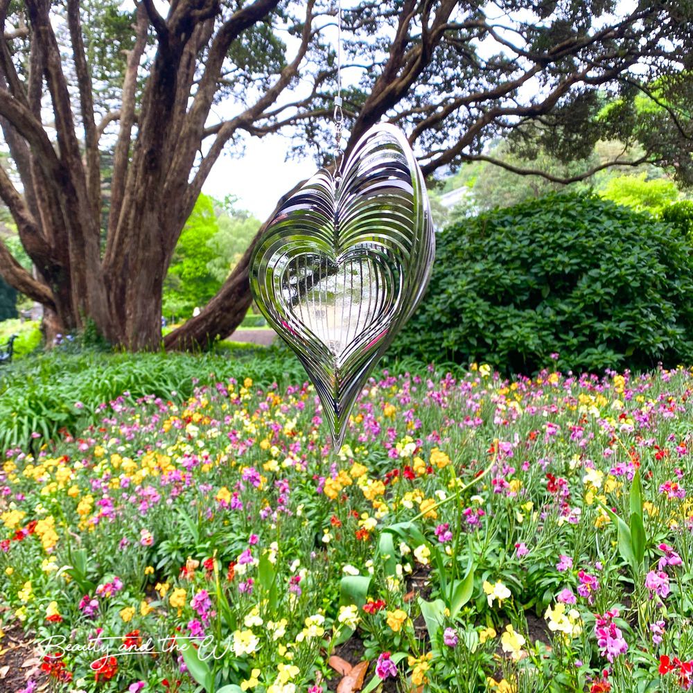 Heart Wind Spinner - Beauty and the Wind