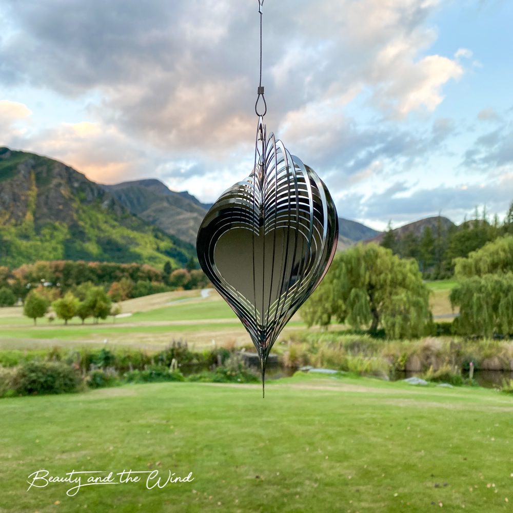 Heart Wind Spinner - Beauty and the Wind
